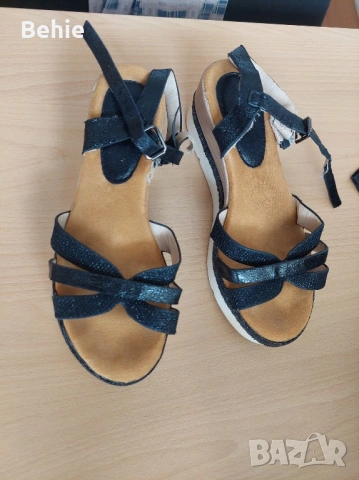 Елегантни черни сандали с висока подметка, снимка 3 - Сандали - 54046287