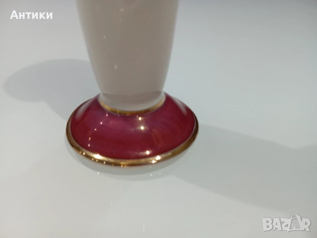Порцеланова красива стара ваза маркирана , снимка 7 - Вази - 52564147