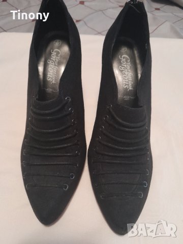 Обувки, снимка 2 - Дамски обувки на ток - 42455782
