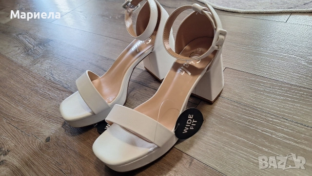 Бели обувки на висок ток , снимка 2 - Дамски обувки на ток - 53902623