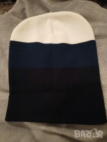  шапка Umbro, оригинал, снимка 2 - Шапки - 31166502