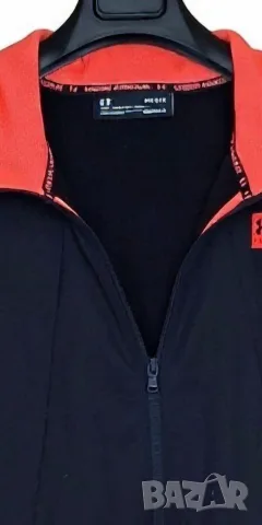 Яке с качулка Under Armour, снимка 2 - Якета - 56203971