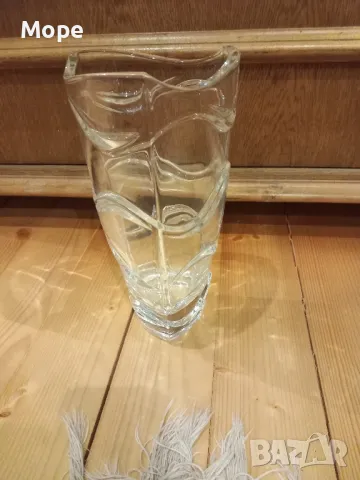 Стъклена ваза , снимка 2 - Вази - 48105069
