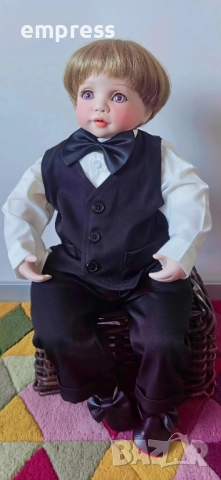 Намалена! Порцеланова кукла Celia-Charly, снимка 5 - Колекции - 47916267