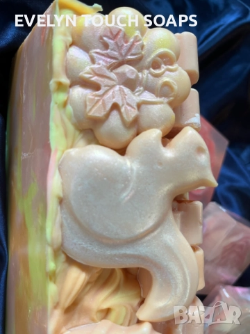 домашен сапун с аромат на печена тиква, снимка 2 - Козметика за тяло - 51703030