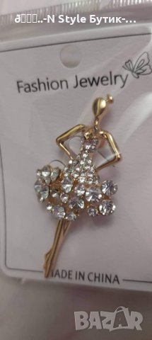 Брошка балерина с камъни, снимка 3 - Други - 38116893