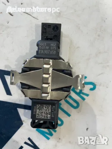 81A907658 датчик за дъжд предно стъкло от Seat Leon ST FR, 1.8 TSI 180 кс., двигател CJSA
