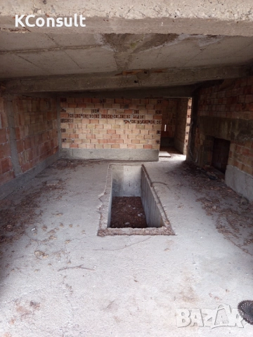 Продава се жилищна сграда с гараж в с. Габарево, община Павел баня, снимка 16 - Къщи - 52968240