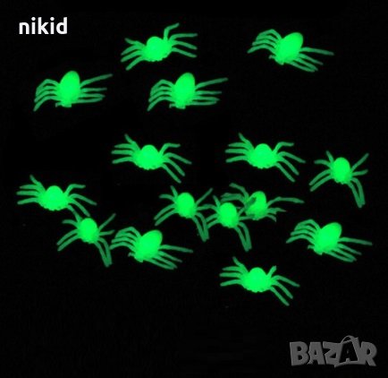 10 бр малки паяци паячета паяк пластмасови Хелоуин Halloween за украса декор, снимка 3 - Други - 26668855