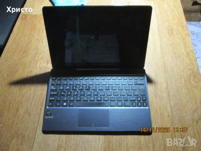 asus T100 таблет/лаптоп за части