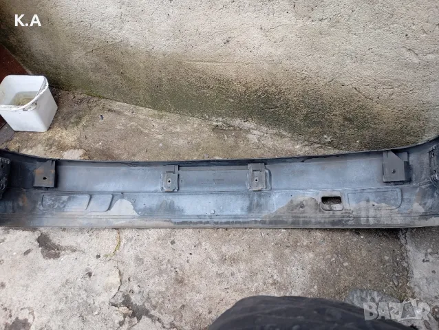 Предна броня VW Transporter T4, снимка 5 - Части - 49378091