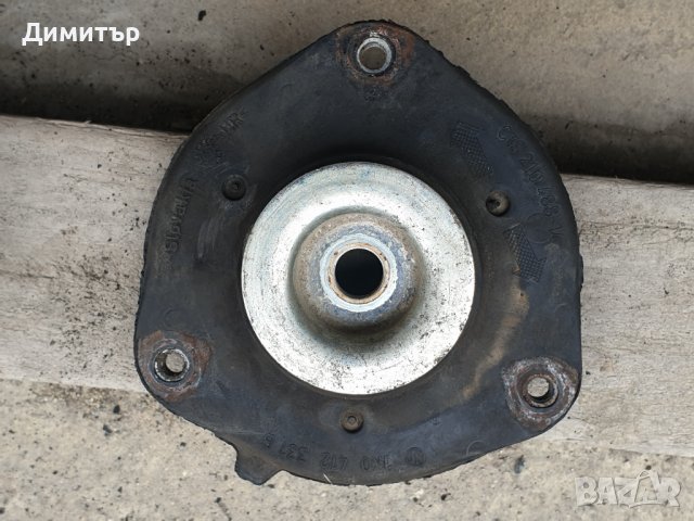 Оригинални тампони с лагера  за предни амортисьори на Пасат В7, снимка 7 - Части - 40208428