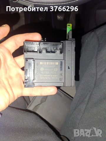 Модул предна лява врата за Голф 5 , снимка 2 - Части - 53288029