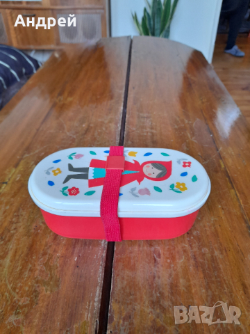 Стара Детска кутия за храна