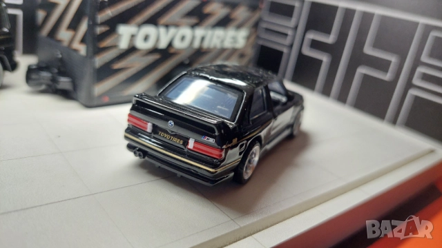 Светеща диорама BMW E30M  1/64, снимка 8 - Колекции - 52459048