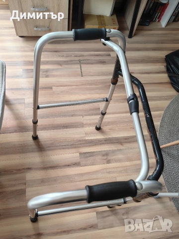 Проходилка за възрастни , снимка 2 - Инвалидни колички - 54015043