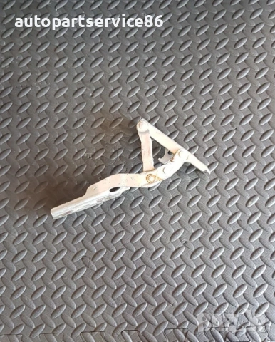 Дясна панта на предния капак за KIA Opirus 3.5 (2006)