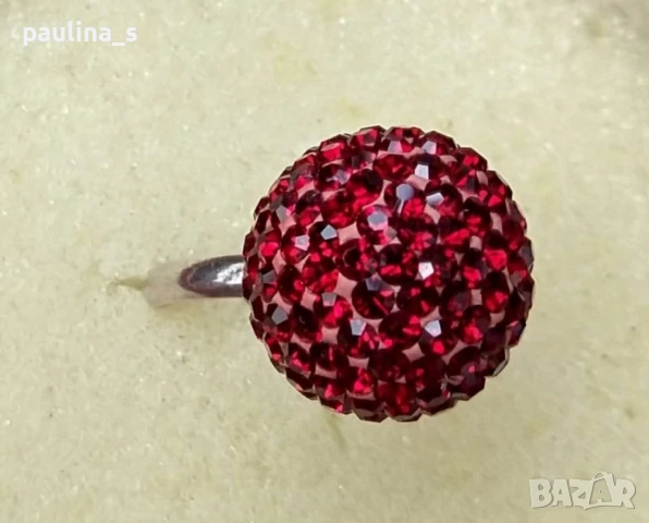 Три различни броя / Сребърен пръстен топка с кристали "Swarovski" / проба 925 и Житен клас , снимка 16 - Пръстени - 26286330