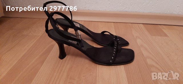 Дамски обувки, снимка 2 - Дамски обувки на ток - 34495944