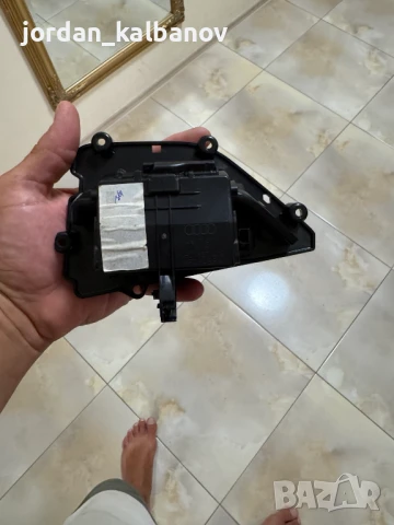 Пепелник на задна лява врата на Ауди Audi A8 D4 4H само за 100лв. 4h0857405 0423.311, снимка 4 - Части - 51069844