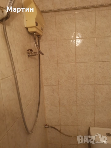 Самостоятелна стая със баня и тоалетна. , снимка 2 - Стаи под наем - 53115251
