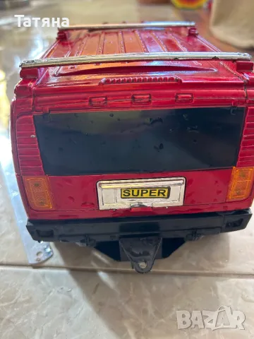 Големи играчки колички хамер и джип от пластмаса, снимка 3 - Коли, камиони, мотори, писти - 48722471