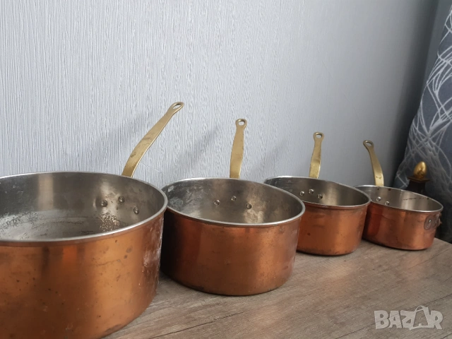 Комплект медни тигани с бронзови дръжки, снимка 2 - Антикварни и старинни предмети - 49329585