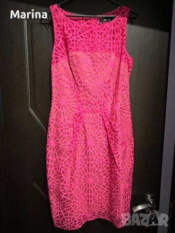 Дамска розова рокля 