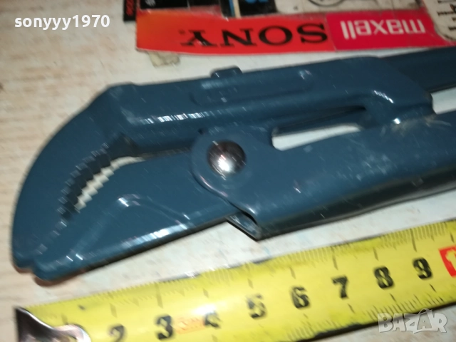 ТРЪБЕН КЛЮЧ 25СМ 1010251314, снимка 2 - Ключове - 52008246