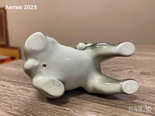 Порцеланова статуетка „Панда“ ЛФЗ, снимка 5 - Антикварни и старинни предмети - 51974281