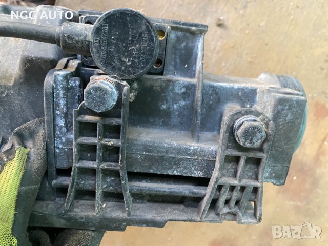 Дебитомер BOSCH за Mercedes-Benz Vito , 2.3 , Bosch 0 281 002 034, снимка 4 - Части - 40868714