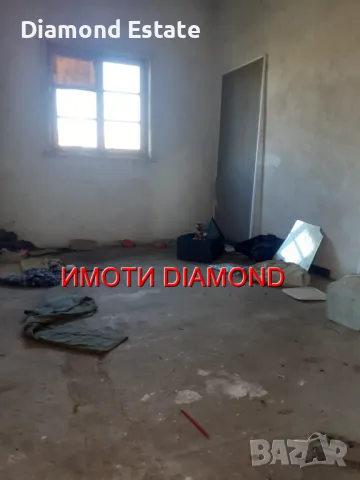 Двуетажна къща в село Медникарово обл. Стара Загора, снимка 8 - Къщи - 47716964