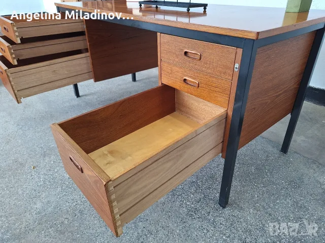 Дизайнерско датско бюро Mid Centory , снимка 9 - Бюра - 56220392