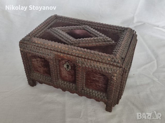 Дървена кутия от 19-ти век