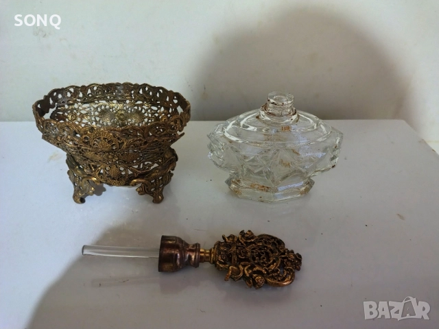 Уникално Красиво Старо Шише За Парфюм, снимка 5 - Антикварни и старинни предмети - 52823484