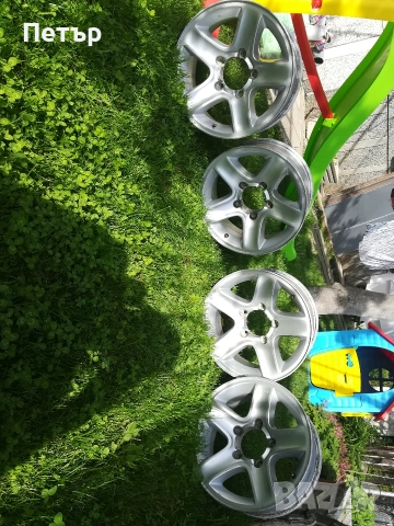 Оригинални Сузуки Гранд Витара 2004г. 16 цола, снимка 2 - Автомобили и джипове - 52895326