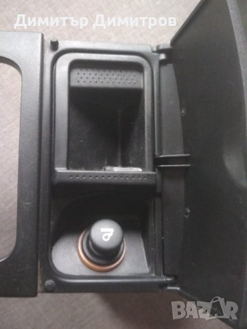 Интериорни пластмаси - 207 двуврат хеч, снимка 6 - Части - 42915599