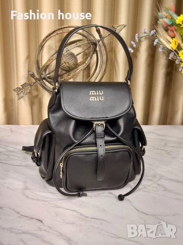 Miu miu дамска раница, снимка 2 - Чанти - 52371817