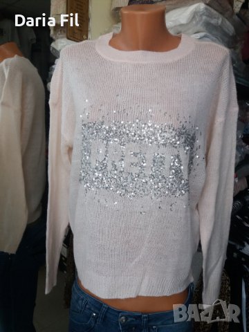 КРАСИВА блуза в цвят крем с надпис от сребристи пайети , снимка 1 - Блузи с дълъг ръкав и пуловери - 38740049
