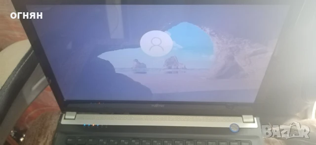 Продавам лап топ fujitsu ram 4gb 500 gb i5 3317u, снимка 3 - Лаптопи за дома - 50371263