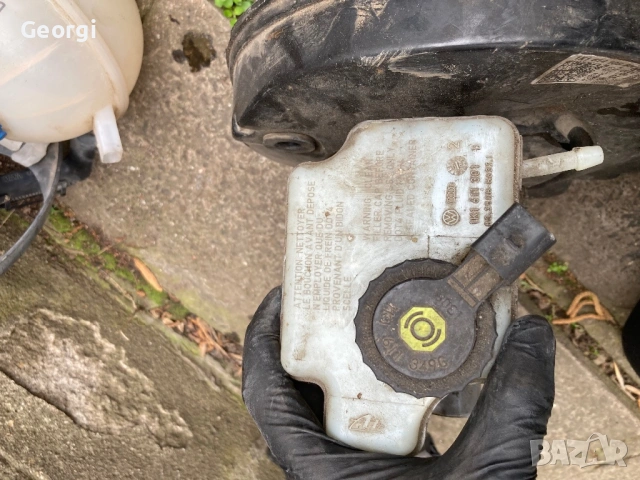 Останали Части Audi A3 8P 1.6 VW Стартер Помпа, снимка 11 - Части - 54059252