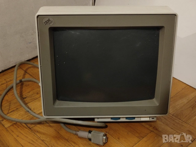 Мaрков ретро монитор IBM 8515