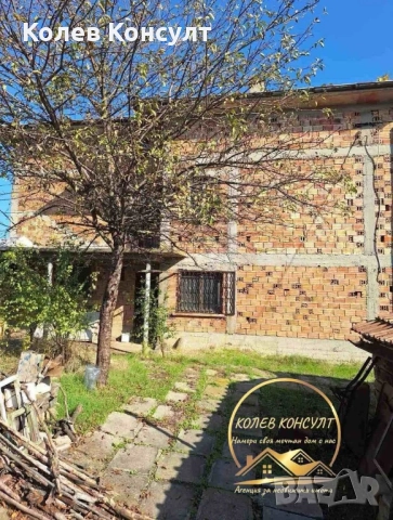 Продавам къща с. Татарево, снимка 2 - Къщи - 52538437