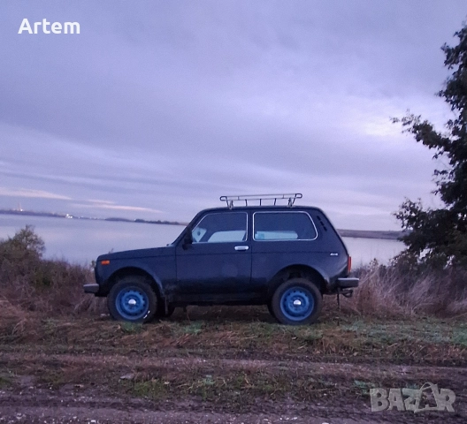 Lada Niva 4x4 1,7i, снимка 2 - Автомобили и джипове - 52803253