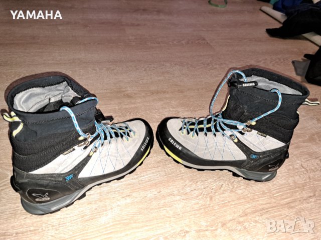 Salewa  Дамски  Туристически  Обувки 40, снимка 2 - Дамски апрески - 38863003