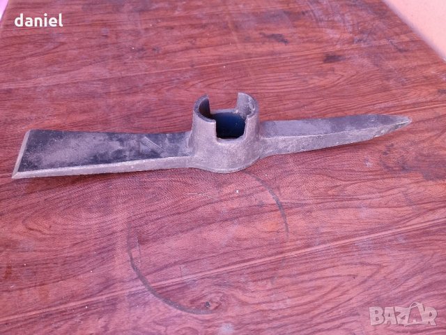 Швейцарска военна кирка, снимка 4 - Оборудване и аксесоари за оръжия - 34539970