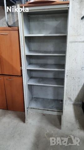 Метален Шкаф - рафтове 80/44/198 см за съхранение с халки за катинар, снимка 4 - Шкафове и рафтове - 49375491