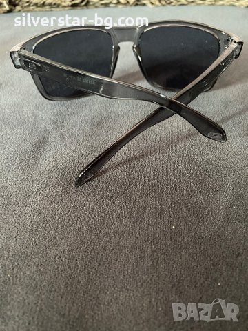 Слънчеви очила Oakley 004, снимка 4 - Слънчеви и диоптрични очила - 37229569
