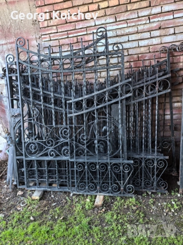 оградни пана ковано желязо масивни ; портал с колони и наземни фенери, снимка 2 - Огради и мрежи - 52639983