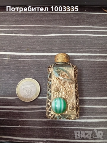 Старо шишенце за парфюм 